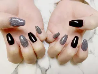 ロング カラー ネイル Q Free nailsのネイルデザイン