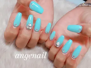 ネイル オーナーネイリスト MAKIのネイルデザイン