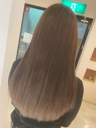 カラー レイヤー/くびれ/ 縮毛/チェレ金剛のヘアスタイル