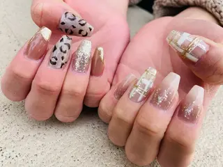 セミロング ネイル ✴︎ Delightのネイルデザイン