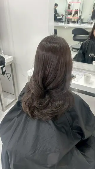ロング 韓国ワンホン透明感 カラー✨🖤ここあのヘアスタイル