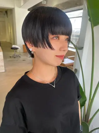 ショート 💜ショート💜 ウルフ、ボブ二色亜美のヘアスタイル