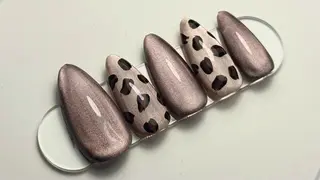 ネイル オトヤ ナオミのネイルデザイン