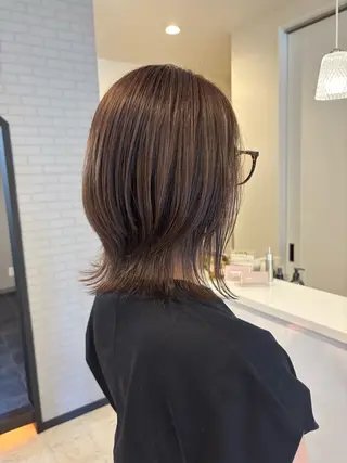 ショート カラー che're AMIE所属・山中 真紫のヘアスタイル