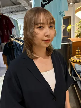 セミロング カラー Hayashi Shioriのヘアスタイル