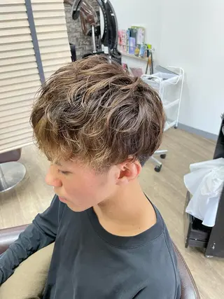 パーマ メンズ 佐々木 浩之のヘアスタイル