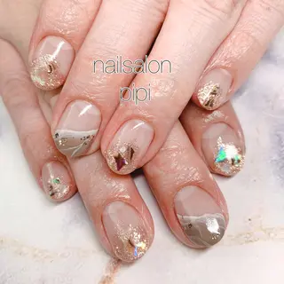 ショート .. momoko🕊のネイルデザイン