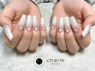 ネイル ネイルルーム チャームのネイルデザイン
