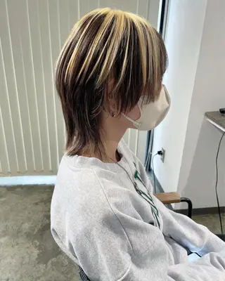 ミディアム カラー ハイトーン/レイヤー /ケアブリーチ石川治のヘアスタイル