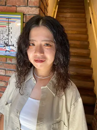 ミディアム パーマ 高塩翔大 髪質改善のヘアスタイル