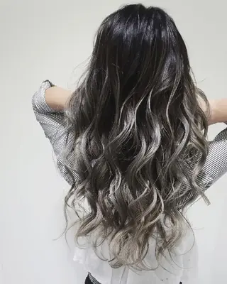 セミロング 今中 小百合のヘアスタイル