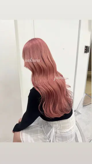 カラー akari🎀🤍 ガーリーstyleのヘアスタイル