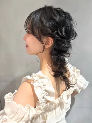 セミロング ヘアアレンジ そ にのヘアスタイル