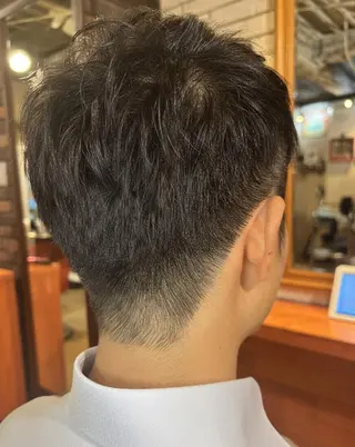 メンズ ショート flencia 丸 和博|カットのヘアスタイル