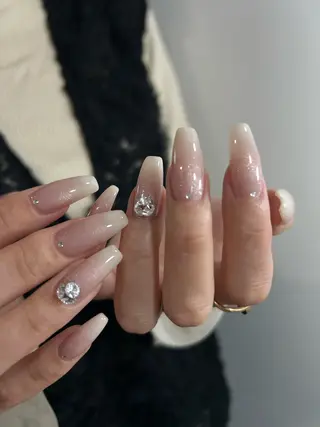 ネイル repos-ルポ-所属・repos yoshitomeのネイルデザイン