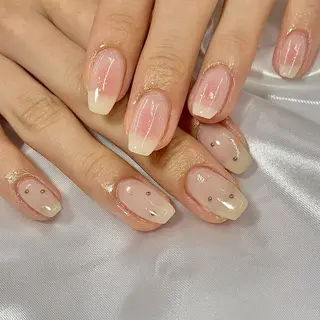 ネイル Nailsalon Fave/Rinaのネイルデザイン