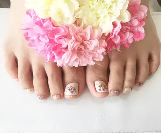 ネイル Petit Fleur所属・青柳 亜梨奈のマツエク・マツパデザイン