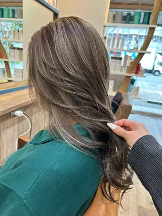 ロング カラー IMARI /のヘアスタイル