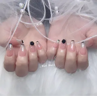 ネイル Hin Nailsのネイルデザイン