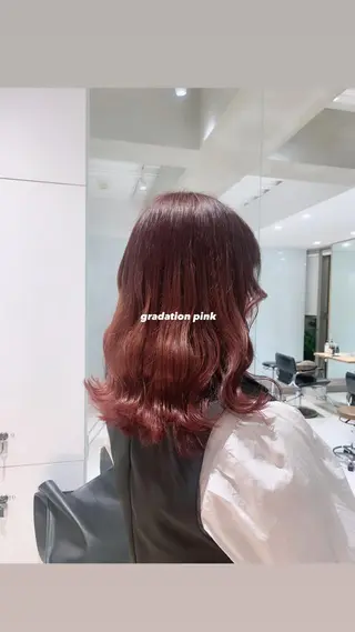 ミディアム カラー ヘアアレンジ MAYU/上質ハイト ーン/レイヤーのヘアスタイル