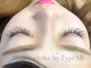 マツエク・マツパ evolve by TypeAB所属・evolve  by TypeABのマツエク・マツパデザイン