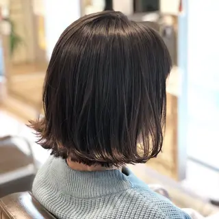 ショート ベージュカラー🧸 伊藤なつみのヘアスタイル