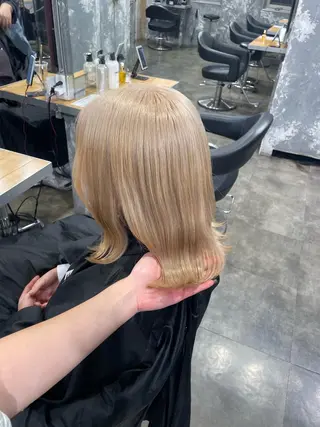 ミディアム カラー ハイトーン 横浜💞ミオのヘアスタイル