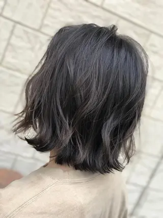 ミディアム 岸 保奈美のヘアスタイル