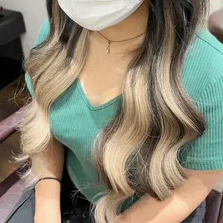ロング PREss Natsumiのヘアスタイル