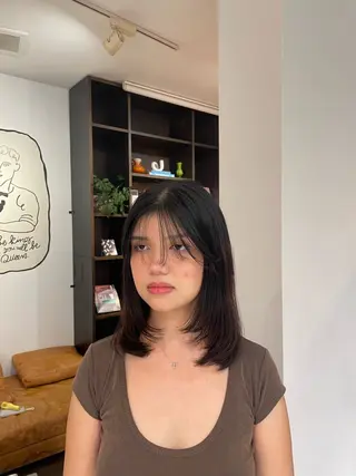 セミロング 西野 優夏のヘアスタイル