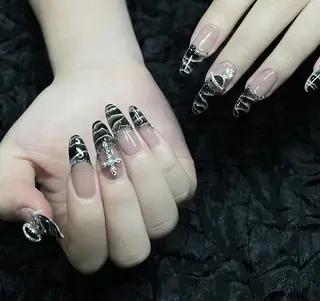 ネイル エリ🫧 nail池袋東口のネイルデザイン