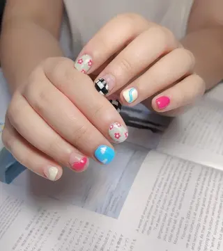 ネイル 横浜市中区曙町 E·U·Bネイルのネイルデザイン