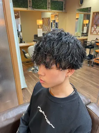 パーマ メンズ 中野 里咲のヘアスタイル