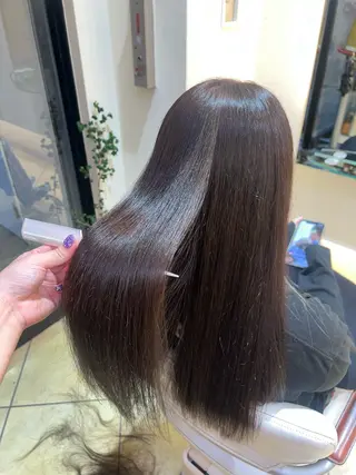 ロング パーマ 最高の髪質改善🩵 艶カラー 惠美のヘアスタイル