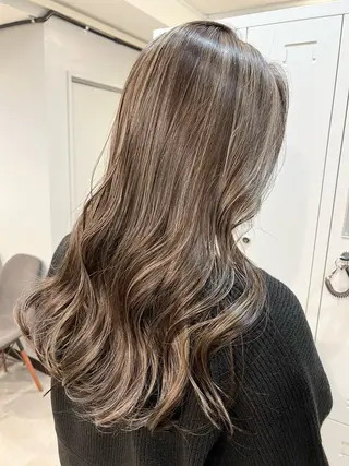 ロング KYOKO 【Bear】のヘアスタイル