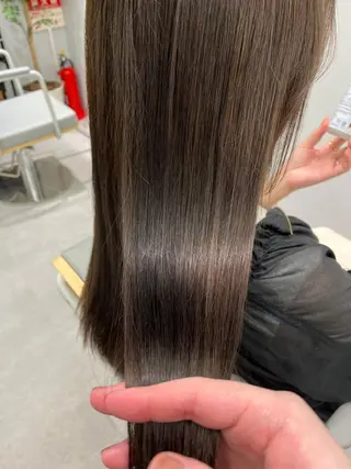 ロング 菅 樹希弥のヘアスタイル