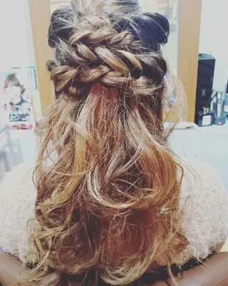 ヘアアレンジ ロング hair&eye AMANDAのマツエク・マツパデザイン