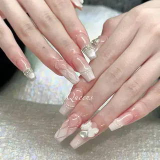 ネイル Queens マオのネイルデザイン