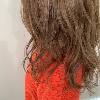 セミロング カラー パーマ ヘアアレンジ 加藤 綾華のヘアスタイル