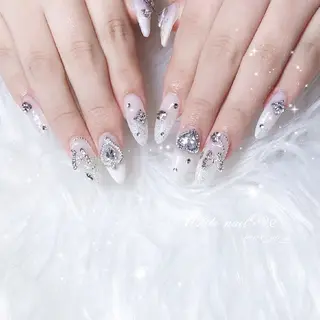 ネイル HAPPINAS🎀  れん🖤痛ネイルのネイルデザイン