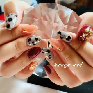 ミディアム ネイル 居田 袈奈代のネイルデザイン