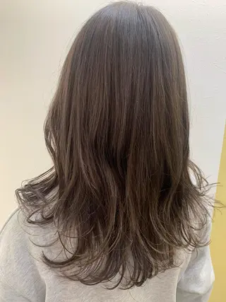 セミロング カラー hub hair レイヤー/透明感のヘアスタイル
