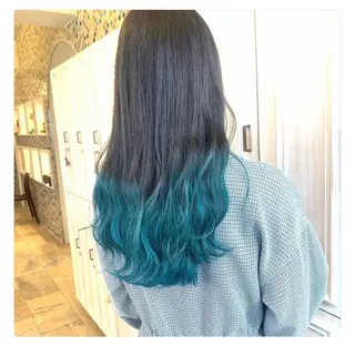 ロング カラー あさだ しゅうたろうのヘアスタイル