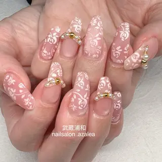 ネイル R inのネイルデザイン