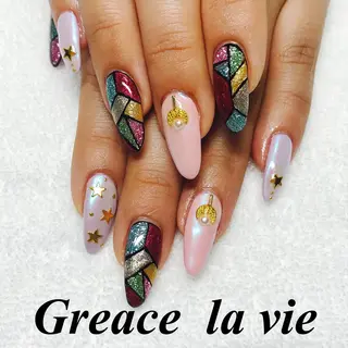 ロング カラー パーマ ヘアアレンジ キッズ ネイル マツエク・マツパ Greace  la vieのネイルデザイン