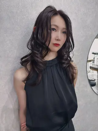 ロング カラー AIRI layer cut hairのヘアスタイル