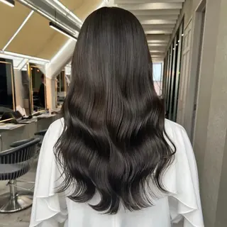 ロング カラー レイヤー🤍 ベージュ🤍 聖奈のヘアスタイル