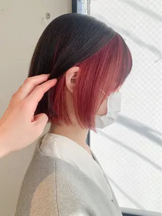 ショート カラー ヘアアレンジ yuka .のヘアスタイル