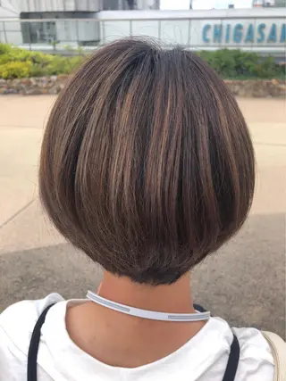 ショート 毛谷 嘉明/ブリーチカラーのヘアスタイル