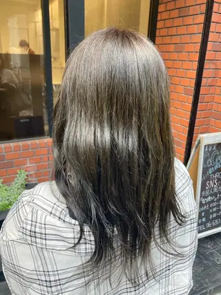 ミディアム カラー ミルクティー量産💙 💙ブリーチ特化💙のヘアスタイル